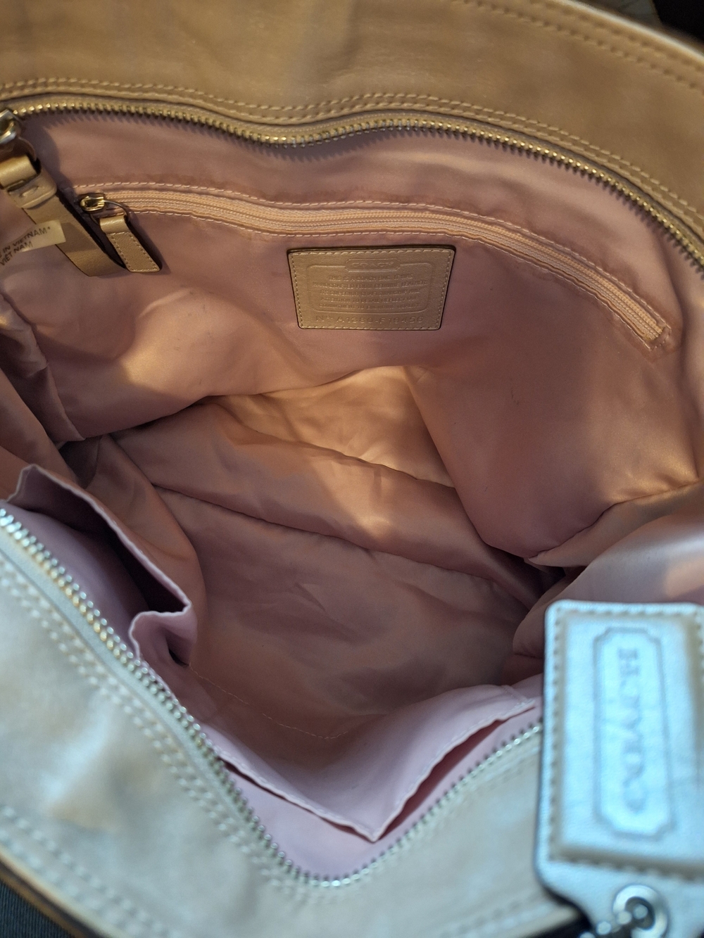 Coach Leather Tote Bag in Light Beige - Picture 6 of 12